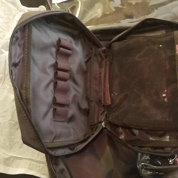 New mark.  Mark up case by Avon - Picture 15 of 16